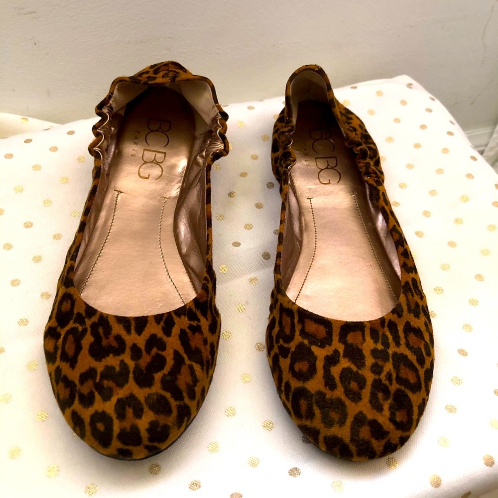 BCBG Leopard Flats 🔥🔥
